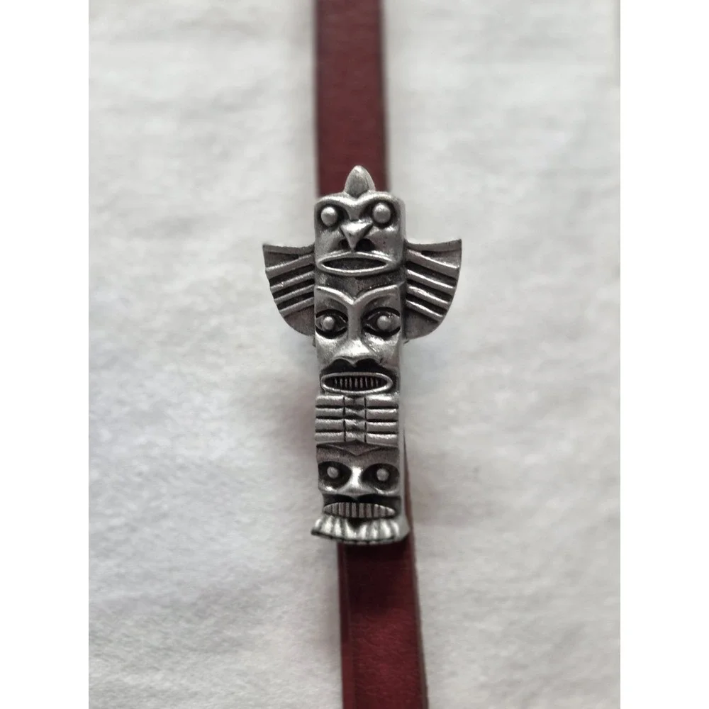 Vintage Canadian Leather Bolo Tie‎ with Totem Design and Decorative Metal Tips